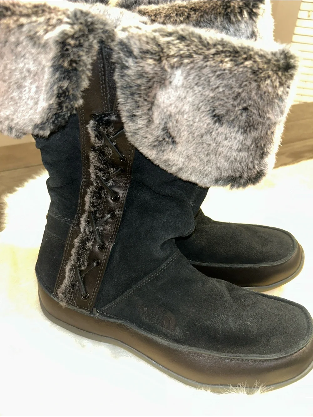 The North Face Jozie Insulated Faux-Fur Black Suede Leather Winter Boots Size 9
